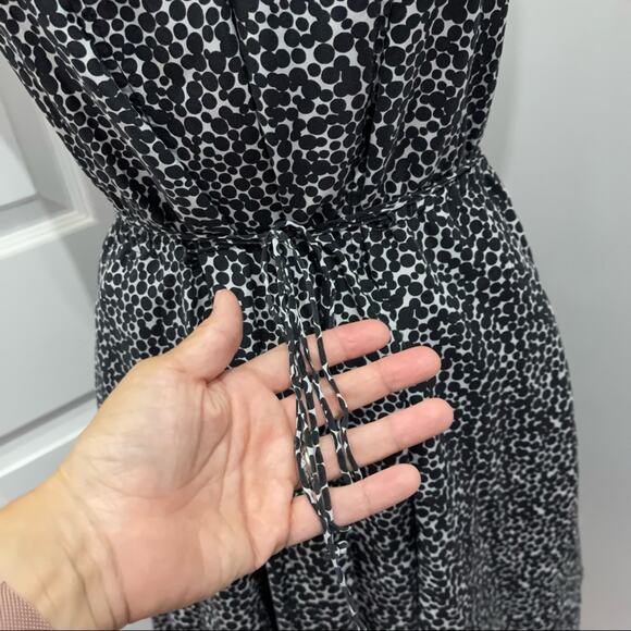 Hugo Boss Black and White Silk Dress size 2 - Picture 13 of 13
